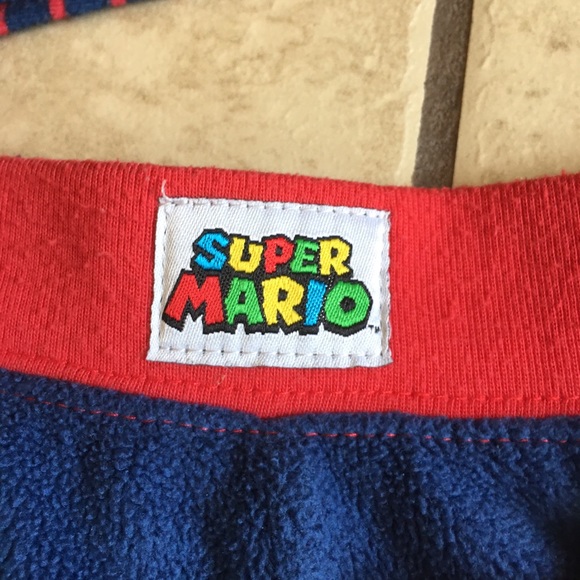 Boys size 5 Mario Pajama set PJs - Picture 3 of 5